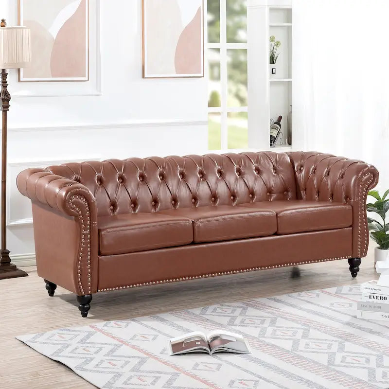 Canapé Chesterfield en similicuir à accoudoirs roulés avec coussins amovibles