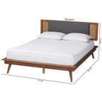 Lit plateforme moderne du milieu du siècle en tissu gris foncé et bois de noyer.